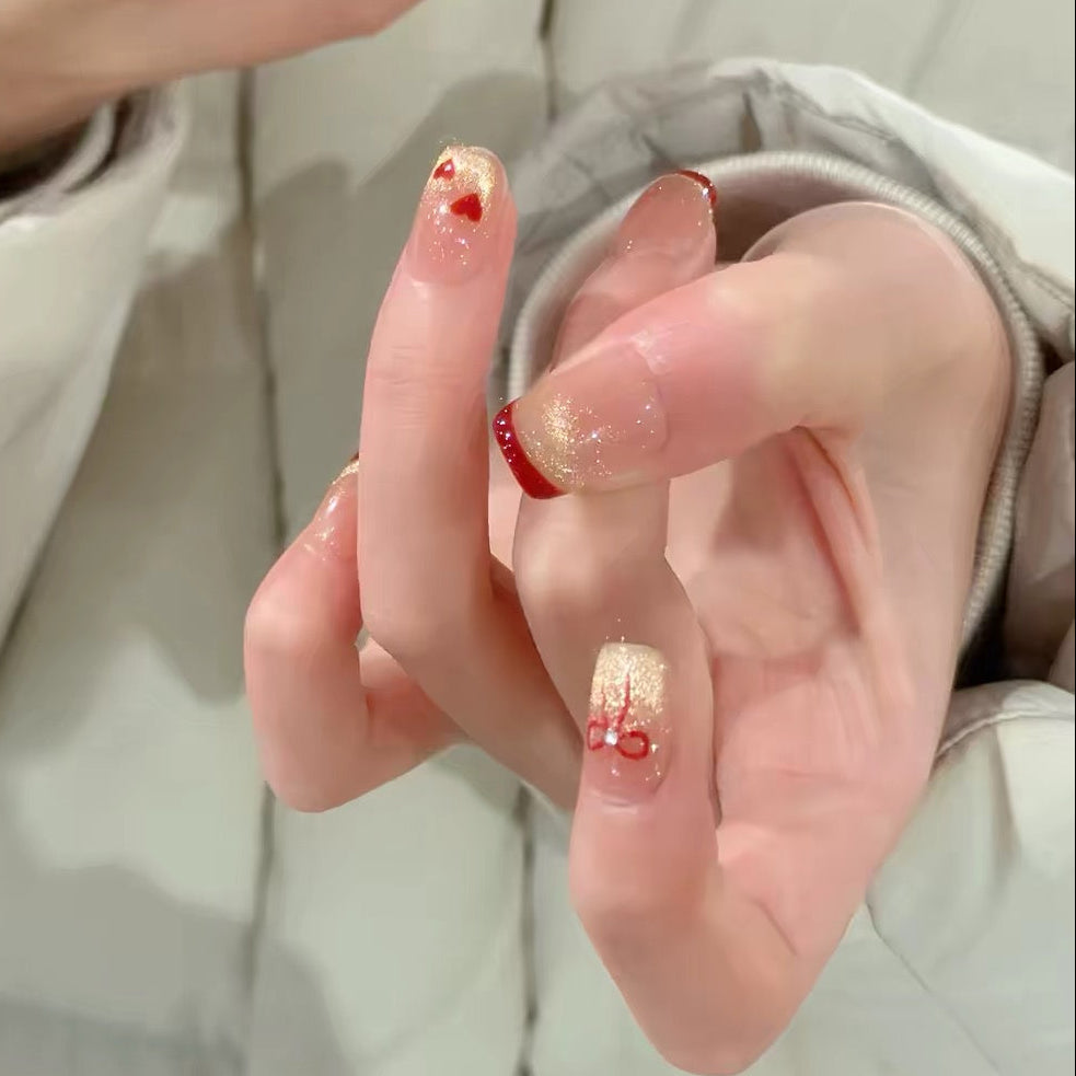 ボルドーレッド×ゴールドリボンニュアンス｜甘さを添えた上品ネイルチップ[na0022]