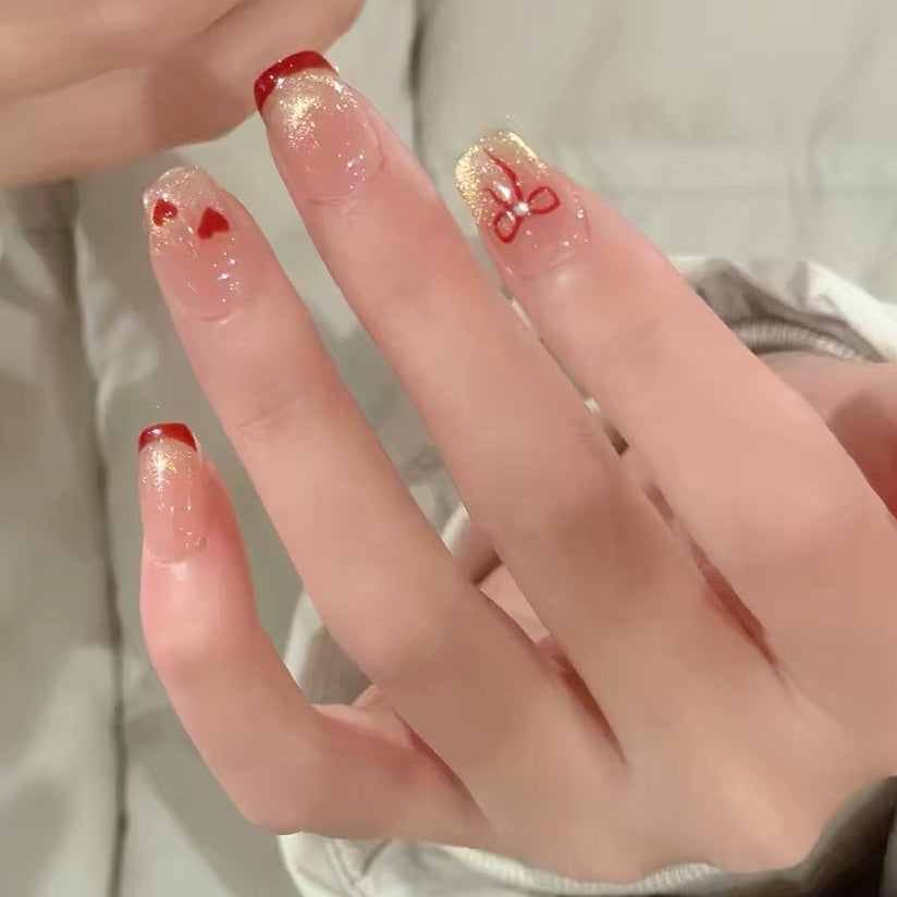 ボルドーレッド×ゴールドリボンニュアンス｜甘さを添えた上品ネイルチップ[na0022]