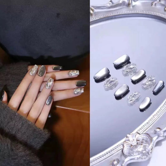 シルバーグレーニュアンス｜透明感モードな上品ネイルチップ[na0009]