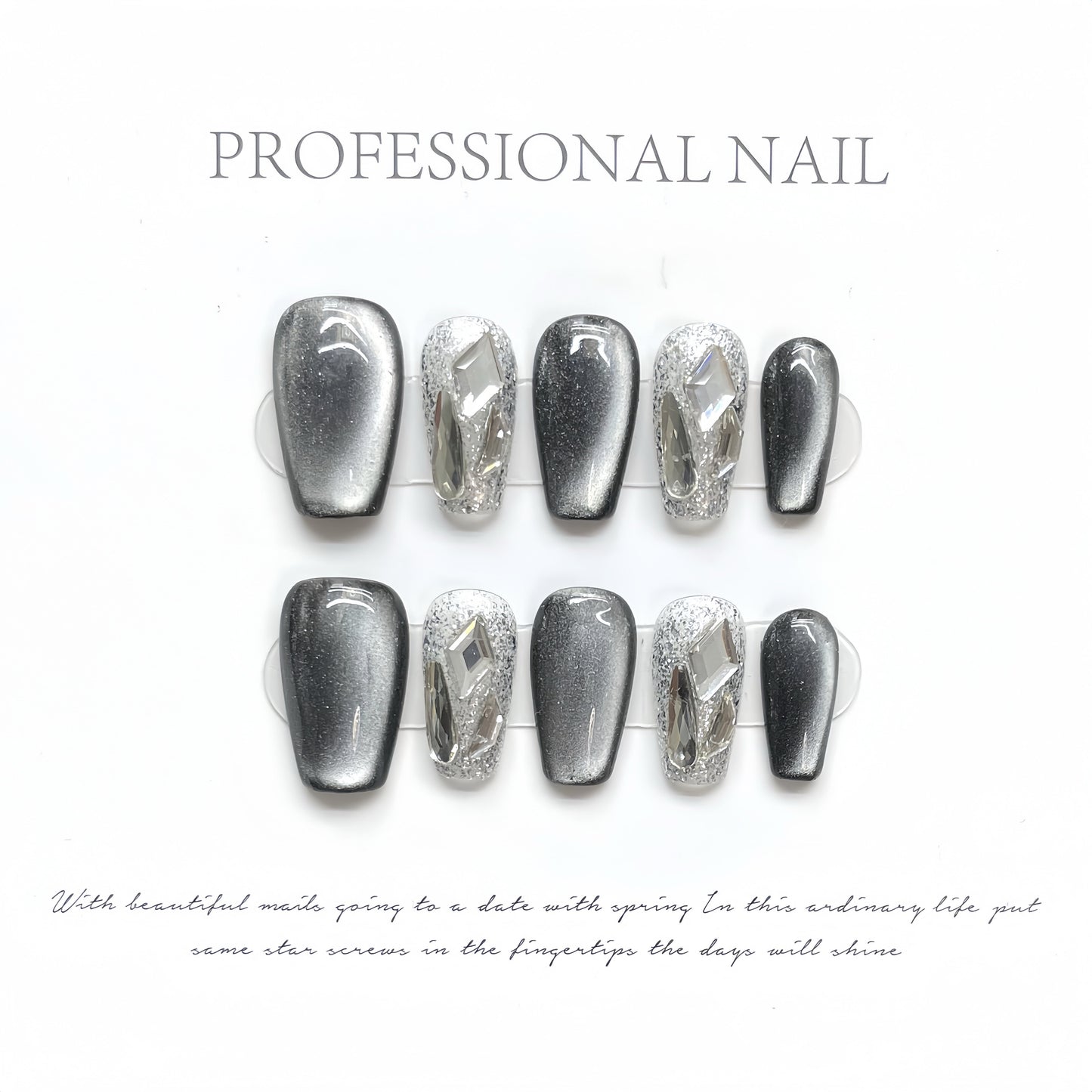 シルバーグレーニュアンス｜透明感モードな上品ネイルチップ[na0009]