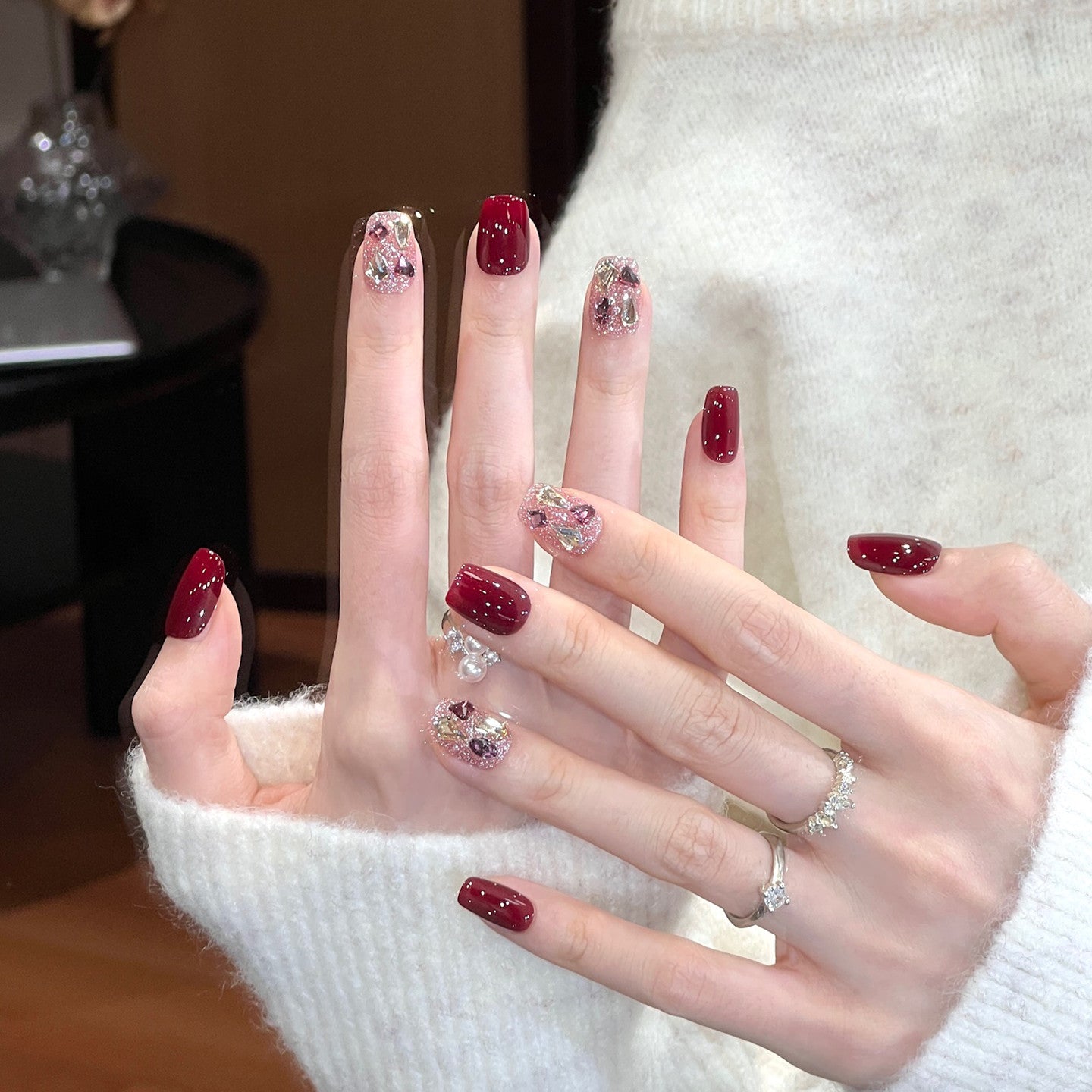 ボルドー×シアーニュアンス｜大人フェミニンな上品ネイルチップ[na0018]