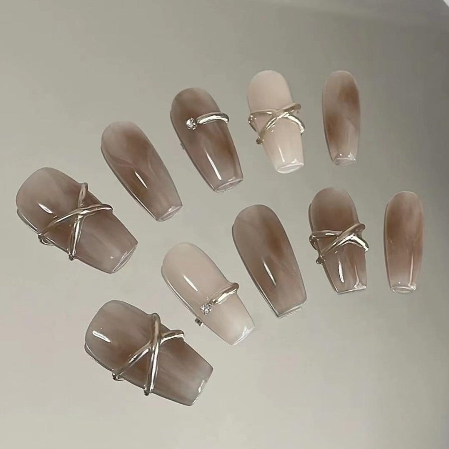 ヌーディーベージュ×立体ニュアンス｜洗練ミニマルな上品ネイルチップ[na0013]