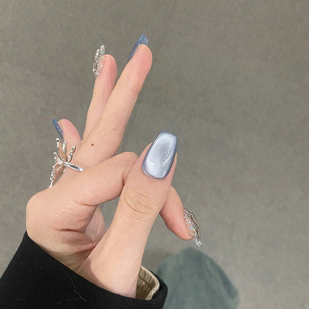 スモーキーブルー×シルバークラッシュニュアンス｜洗練モードな上品ネイルチップ [na0045]