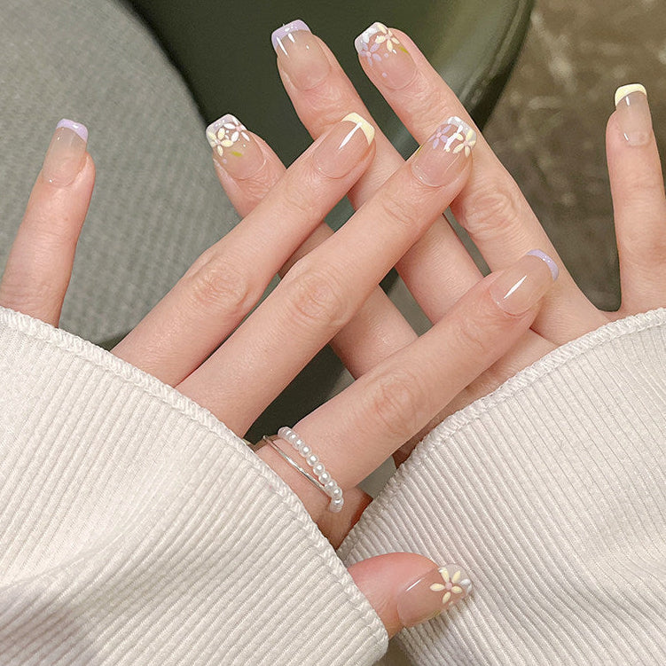 シアーベージュ×パステルフレンチ｜小花刺繍デザインネイルチップ [na0063]