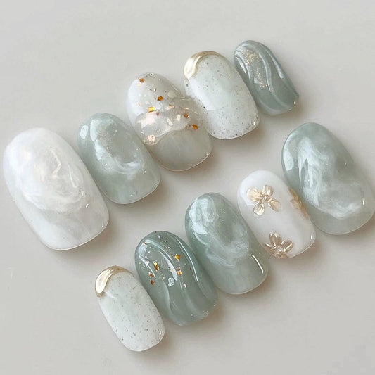 ミントグレージュ×シェルニュアンス｜澄んだ透明感をまとう上品ネイルチップ [na0032]