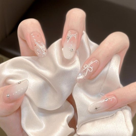 シアーミルク×シルバーリボンニュアンス｜透明感をまとう上品ネイルチップ [na0023]